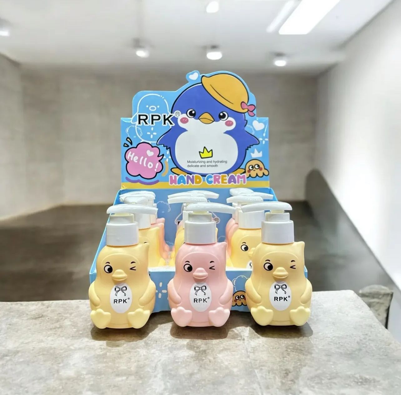 Cute Penguin Hand Cream Bottle, Travel Hand Soap Bottle Dispenser, Cute Lotion Bottle, Cute Penguin Hand Lotion Dispenser Cute Penguin Hand Cream Bottle, Travel Hand Soap Bottle Dispenser, Cute Lotion Bottle, Cute Penguin Hand Lotion Dispenser